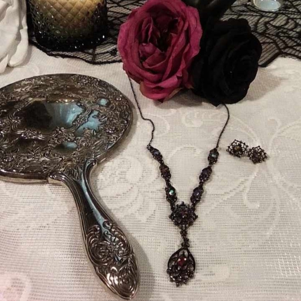 Gothic Victorian Jewelry - Picture 12 of 12